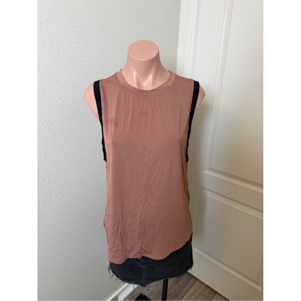 Tavi Athletic sporty muscle tank top Sz S